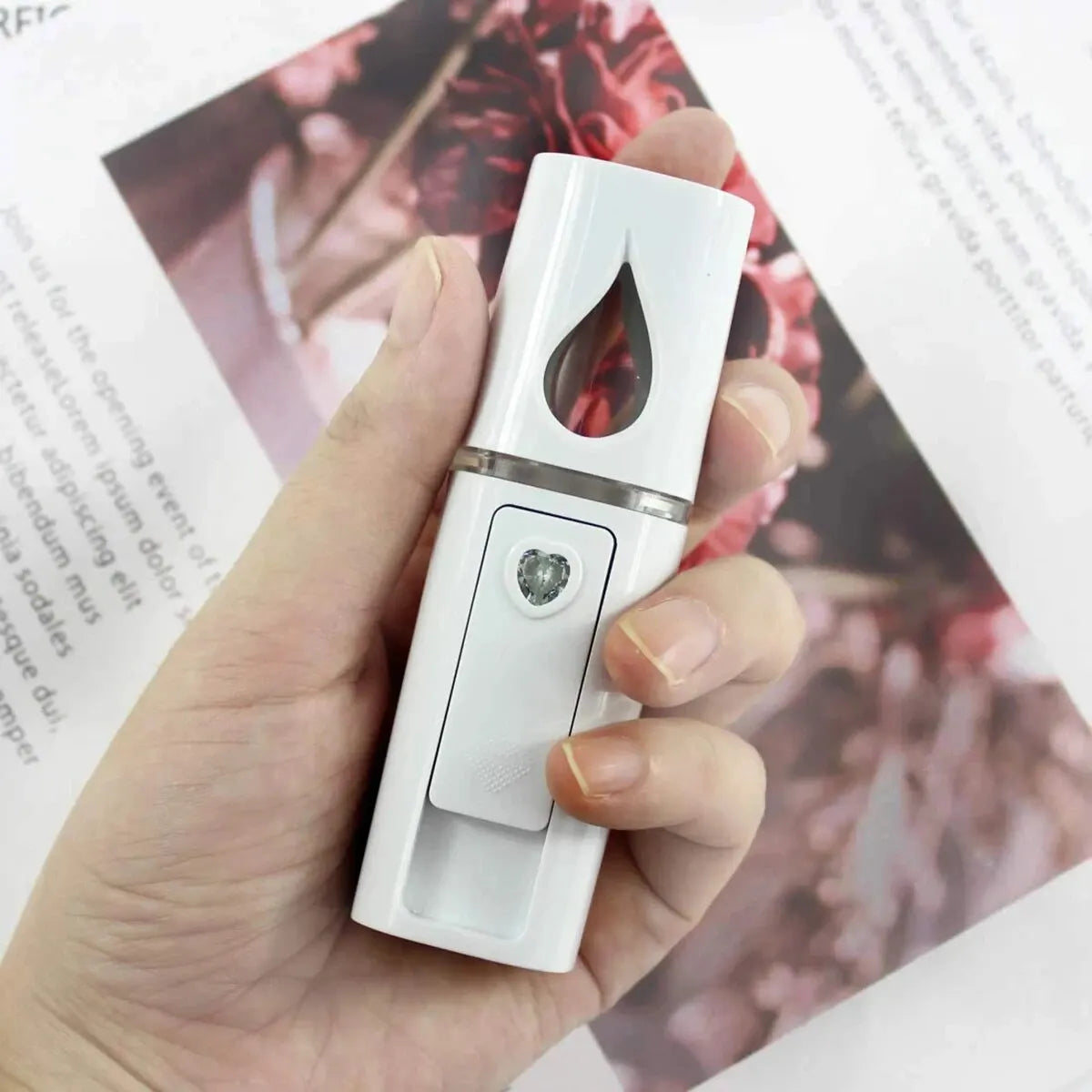 USB Portable Nano Facial Sprayer - Instant Hydration, Anywhere. 20ml Mini Humidifier for Face & Air.